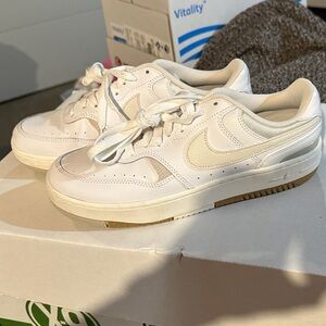 Nike White Casual Sneakers